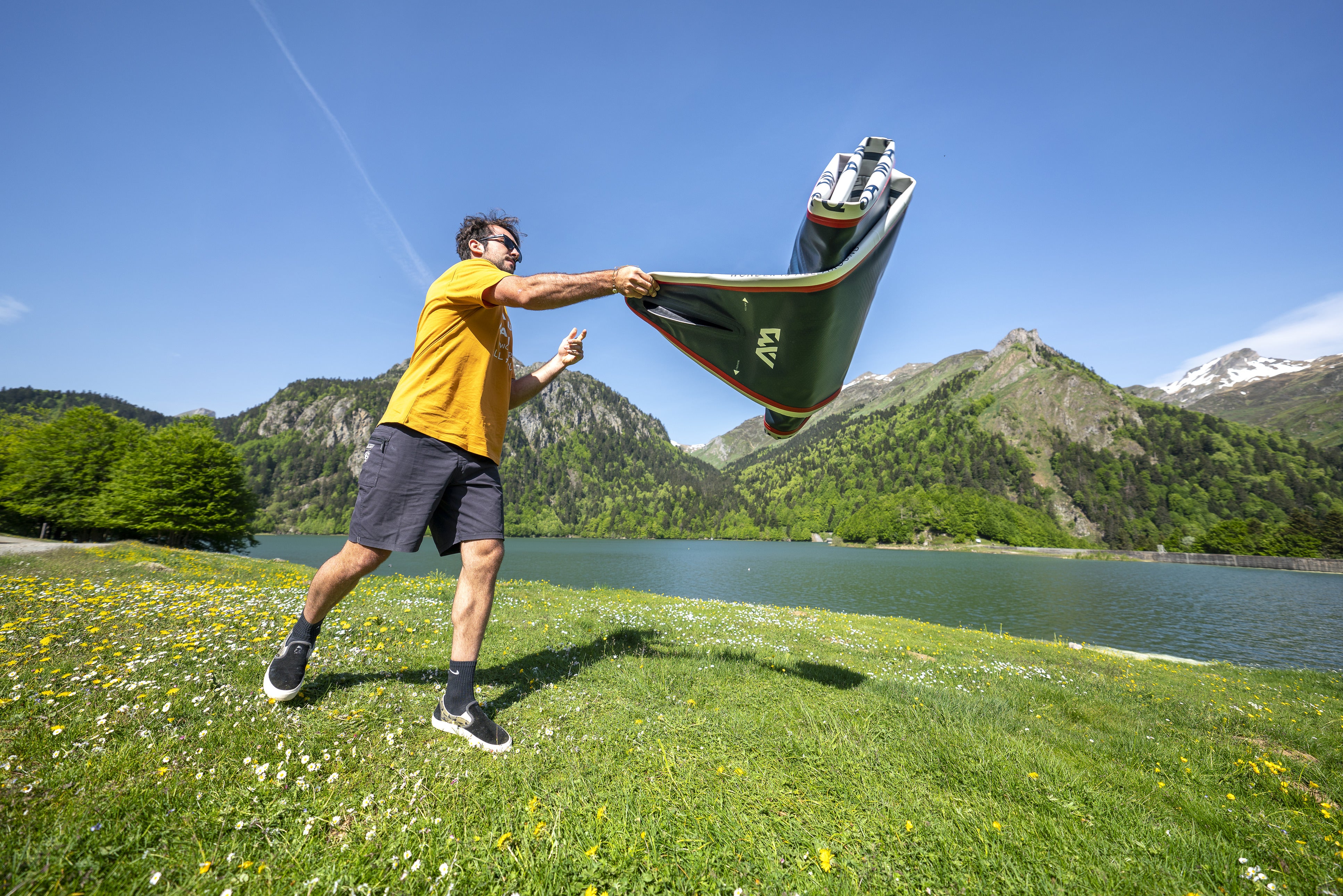 Aqua Marina Hyper 12'6" Touring iSUP